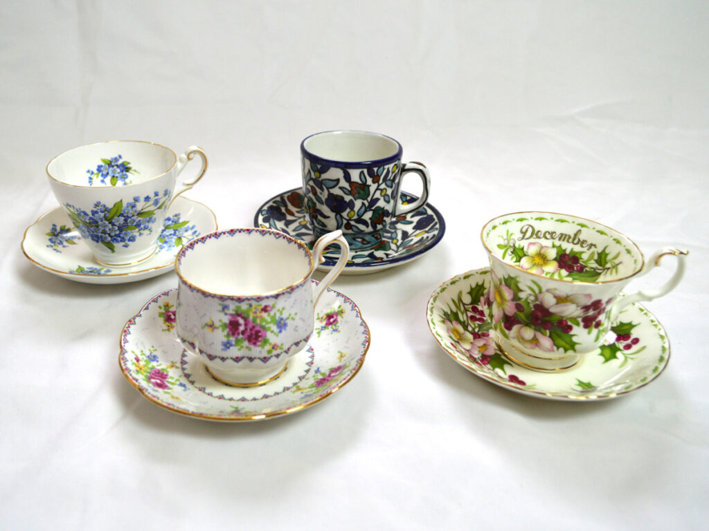 Royal Albert / Regency Teacups